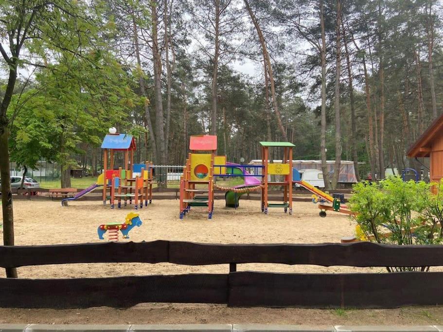 Lesna Ostoja W Centrum Puszczy Nadnoteckiej Otoczona 3 Jeziorami Miedzychod Kültér fotó